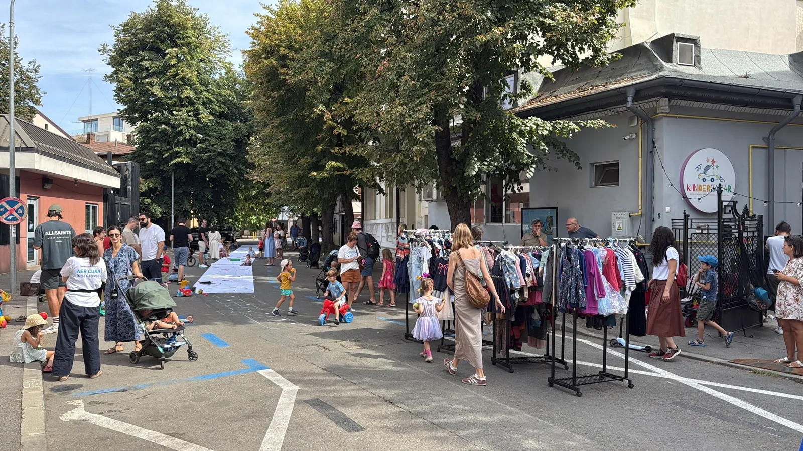 Eveniment al comunității Kinderbazar în București