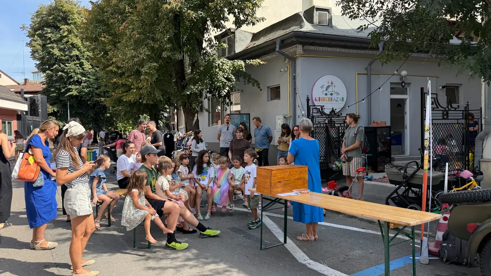Magazinul Kinderbazar de pe Strada Aurel Vlaicu 8, București